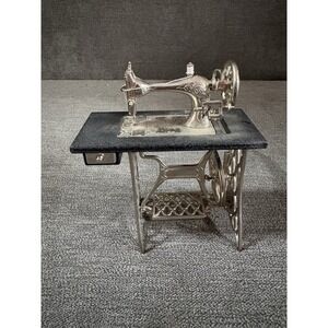 Vintage Bodo Hennig Sewing Machine Artisan Dollhouse Miniature 1:12